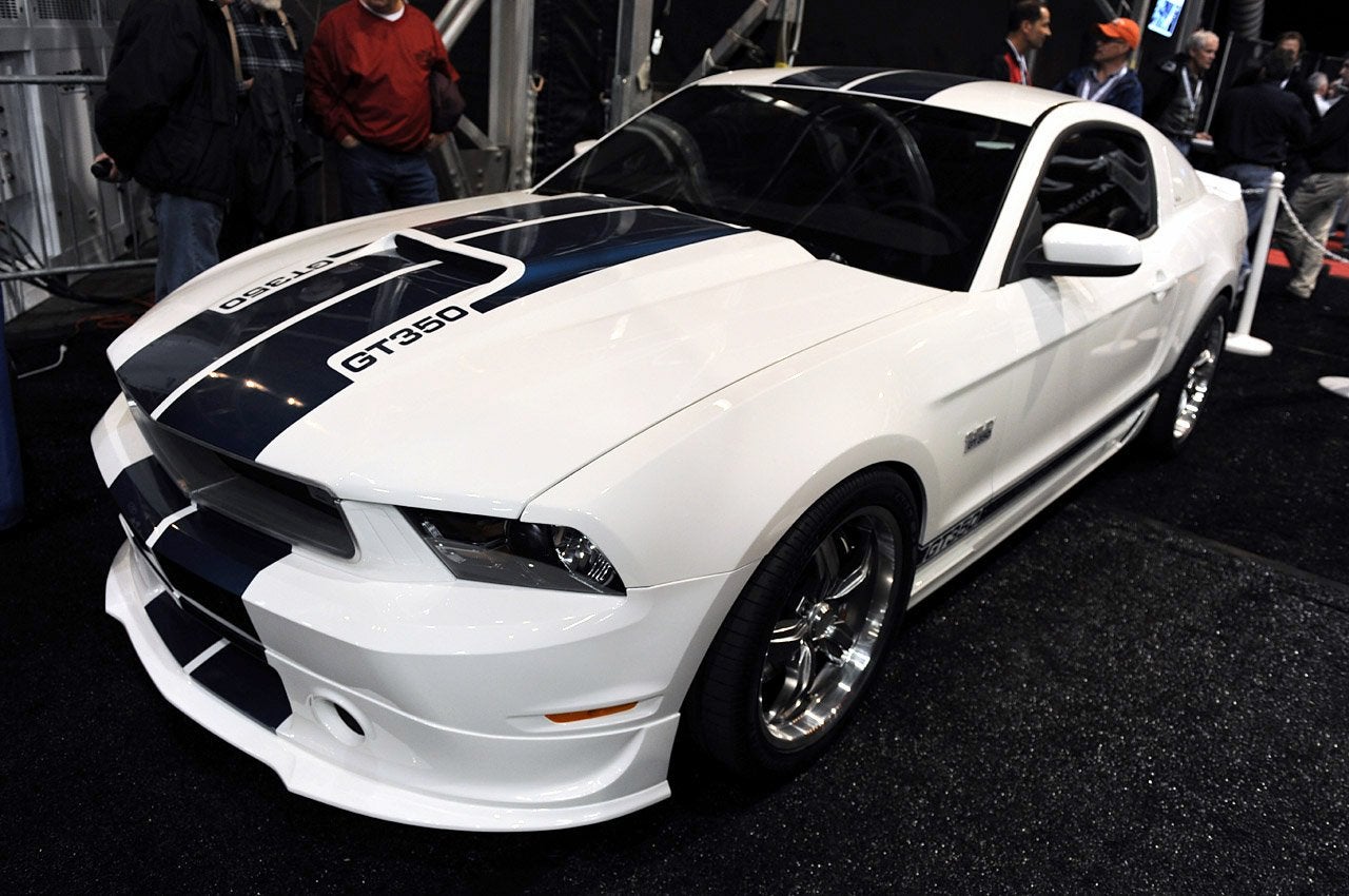 Black or White Mustang? | Ford Mustang Forum