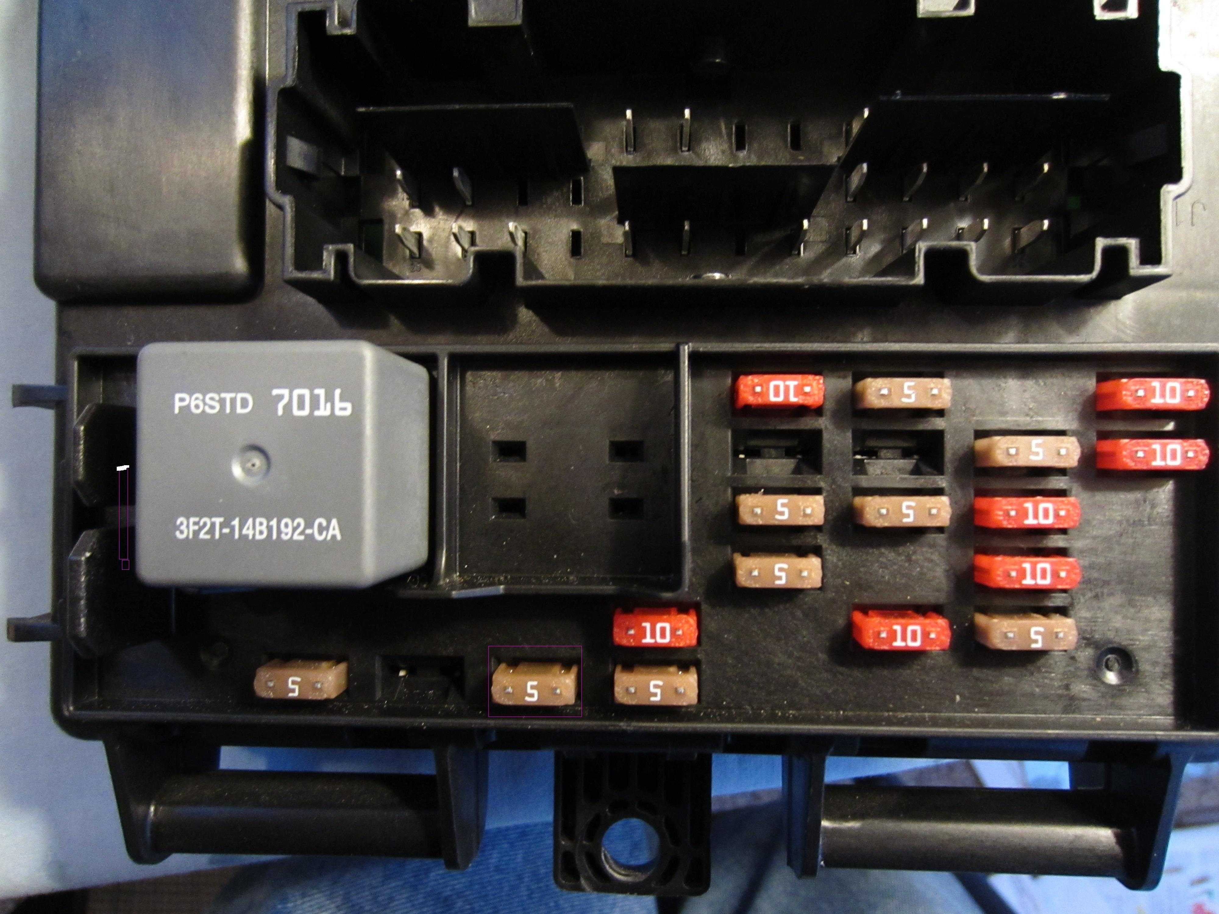 2005 mustang, Notorious water leak - Ford Mustang Forum 2005 09 mustang gt fuse box 